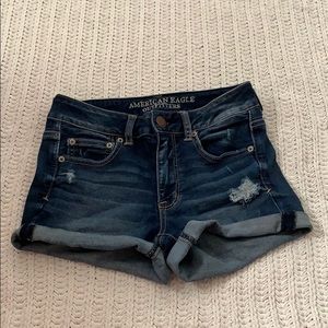 AEO HI-Rise Shortie size:4